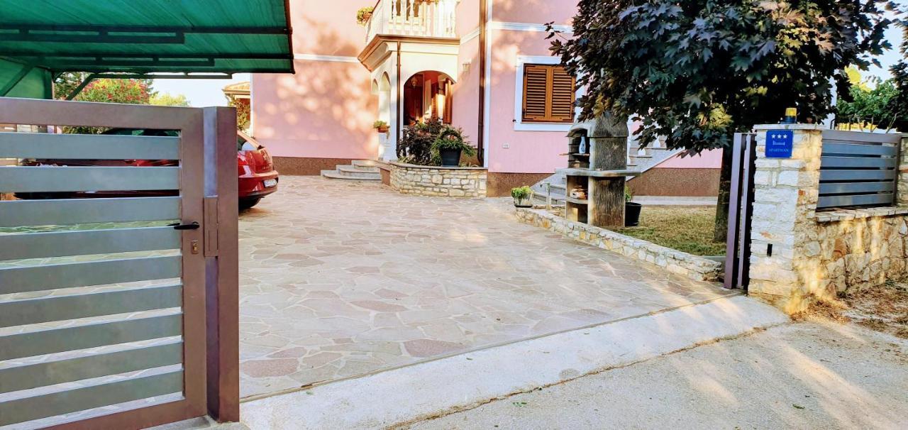 Apartmani Radmila Nova Vas  Luaran gambar