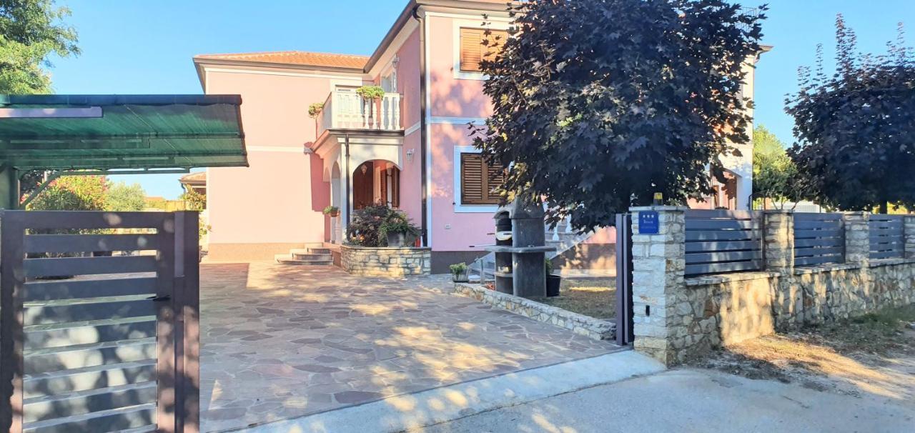 Apartmani Radmila Nova Vas  Luaran gambar