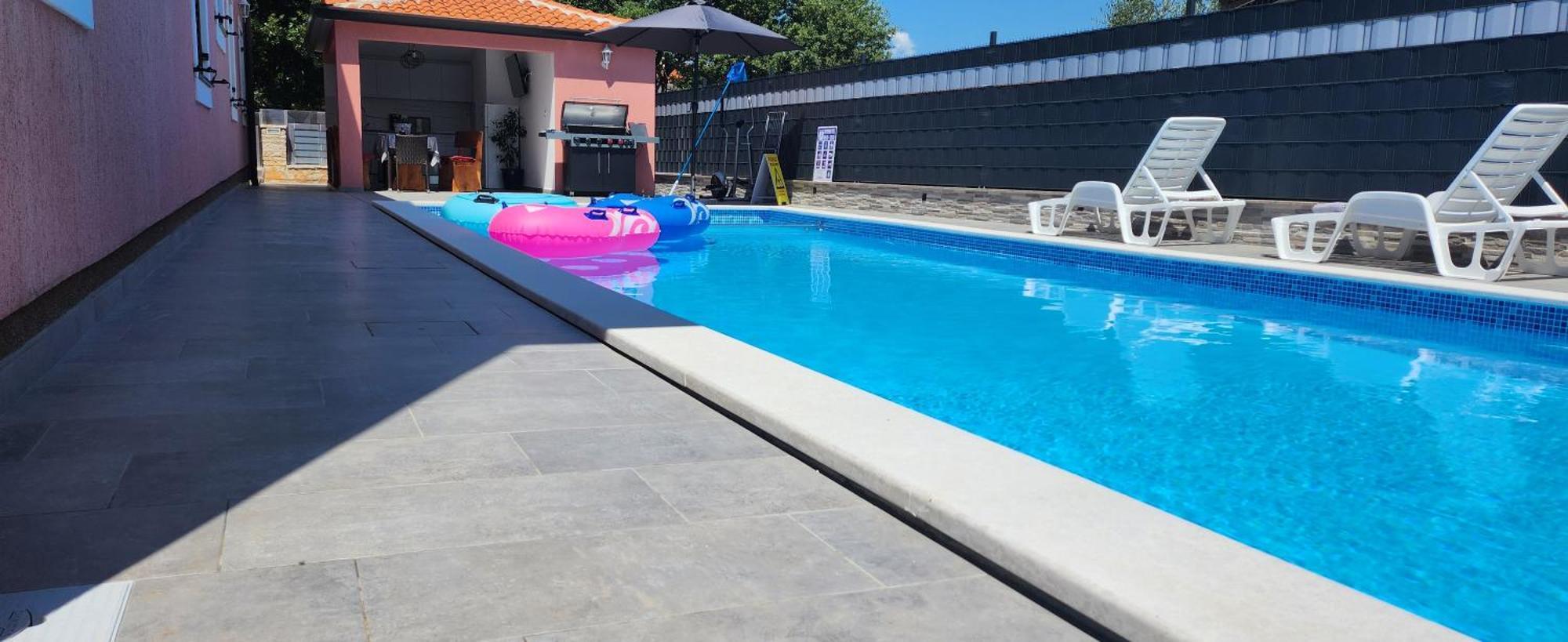 Apartmani Radmila Nova Vas  Luaran gambar