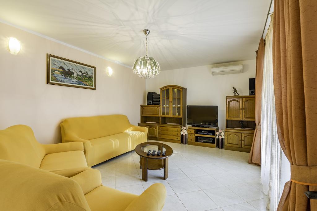 Apartmani Radmila Nova Vas  Luaran gambar