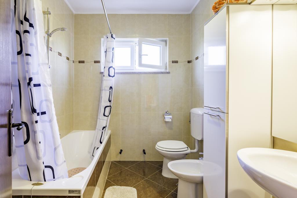 Apartmani Radmila Nova Vas  Luaran gambar
